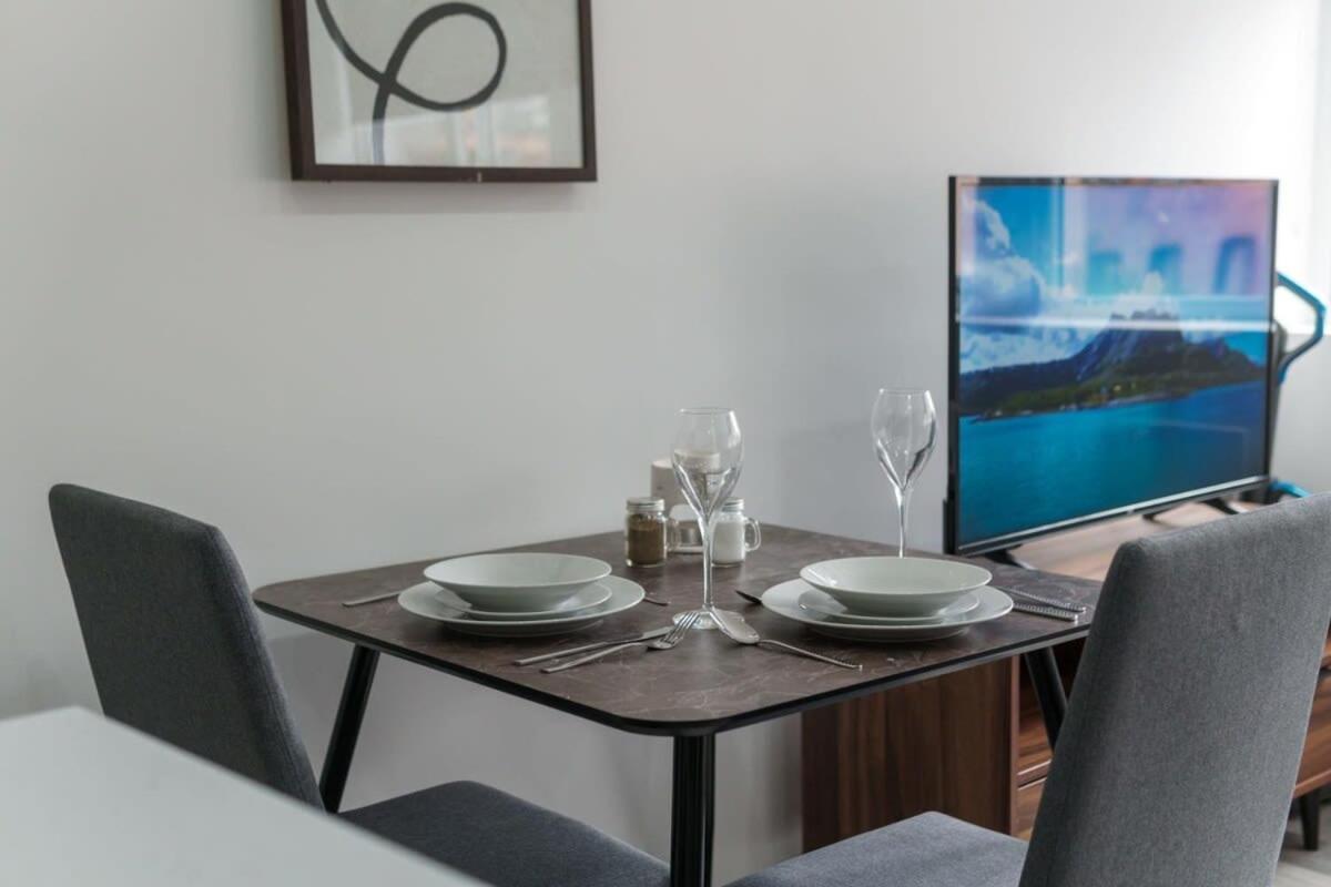 Contemporary 1 Bedroom Preston Apartment Екстер'єр фото